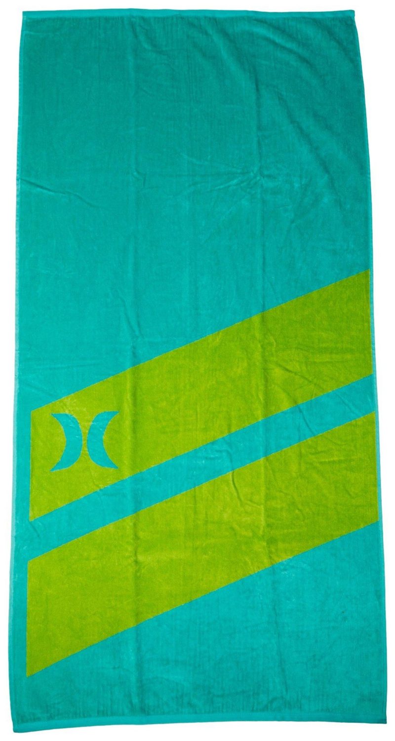 Beach & Pool | Diagonal Diagonal Stripe Beach Towel Beach & Pool Beach & Pool