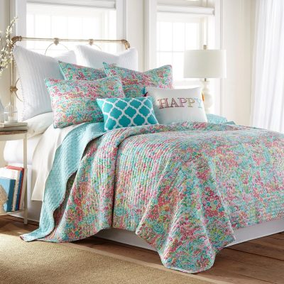 Bedding | Karola Ditsy Floral Quilt & Sham Set Bedding Bedding