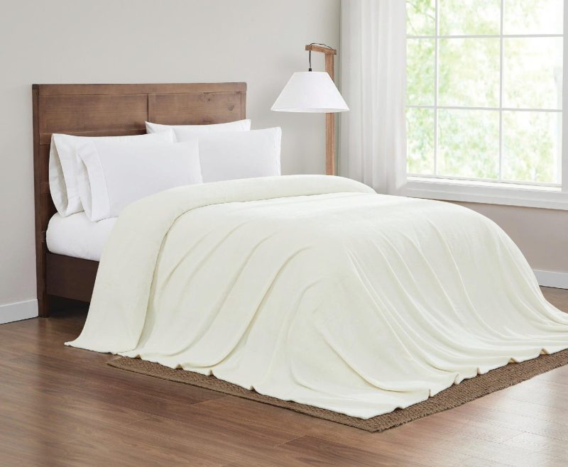 Bedding | Plush Family Blanket Throw. Bedding Bedding